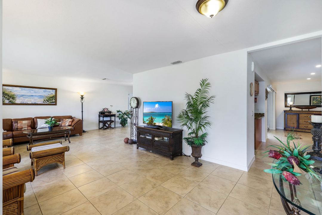 1444 Willshire Ct, Cape Coral, FL 33904