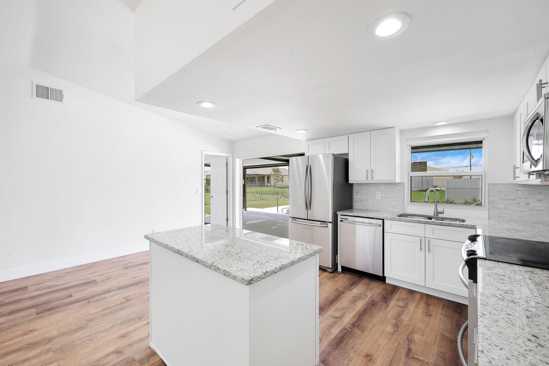 315 SE 16th Terrace, Cape Coral, FL 33990