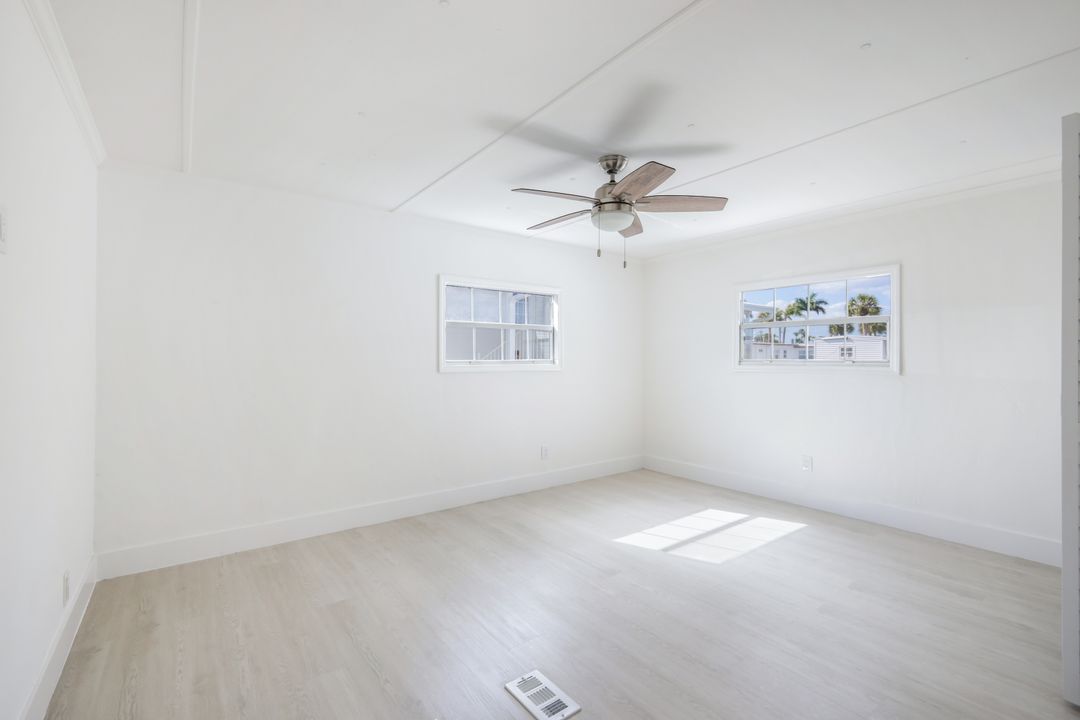 11340 Azalea Ln, Fort Myers Beach, FL 33931