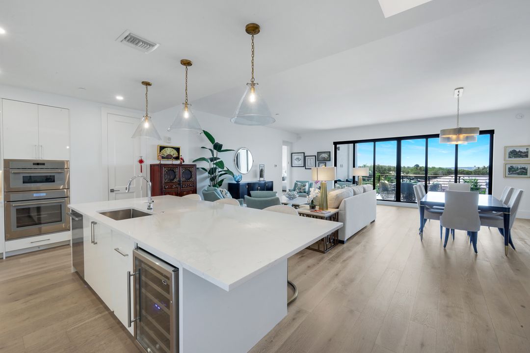 1125 Central Ave #571, Naples, FL 34102
