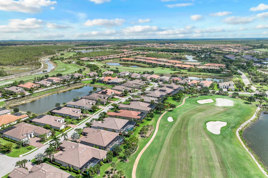 8668 Amour Ct, Naples, FL 34119