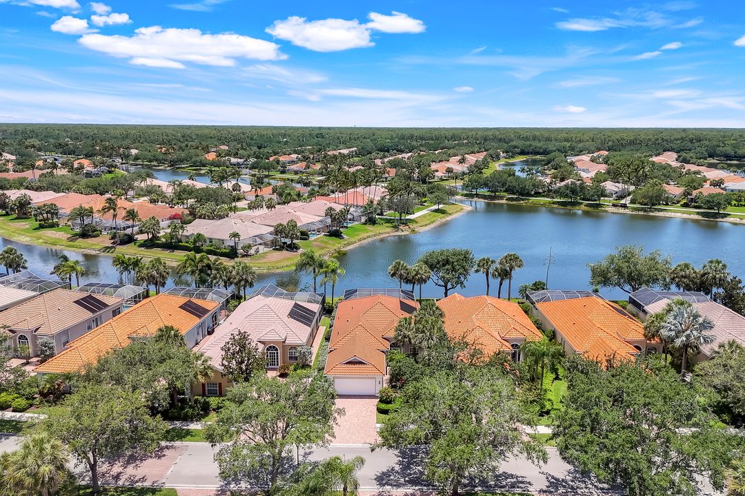 3774 Whidbey Way, Naples, FL 34119