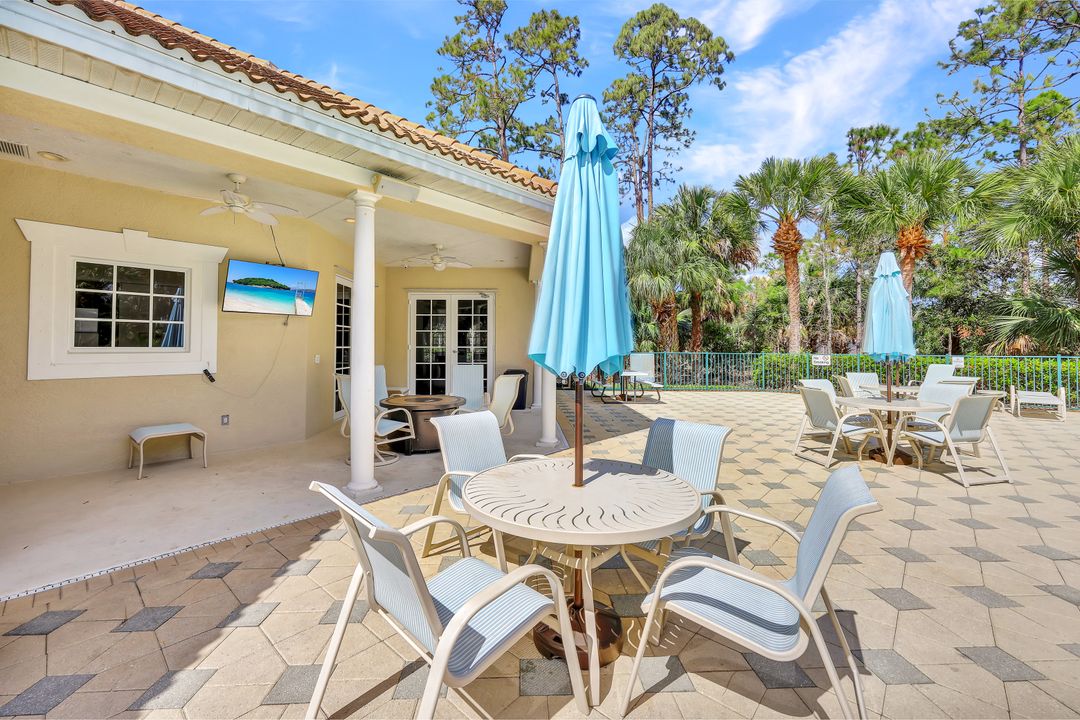 3967 Ruxton Rd, Naples, FL 34116