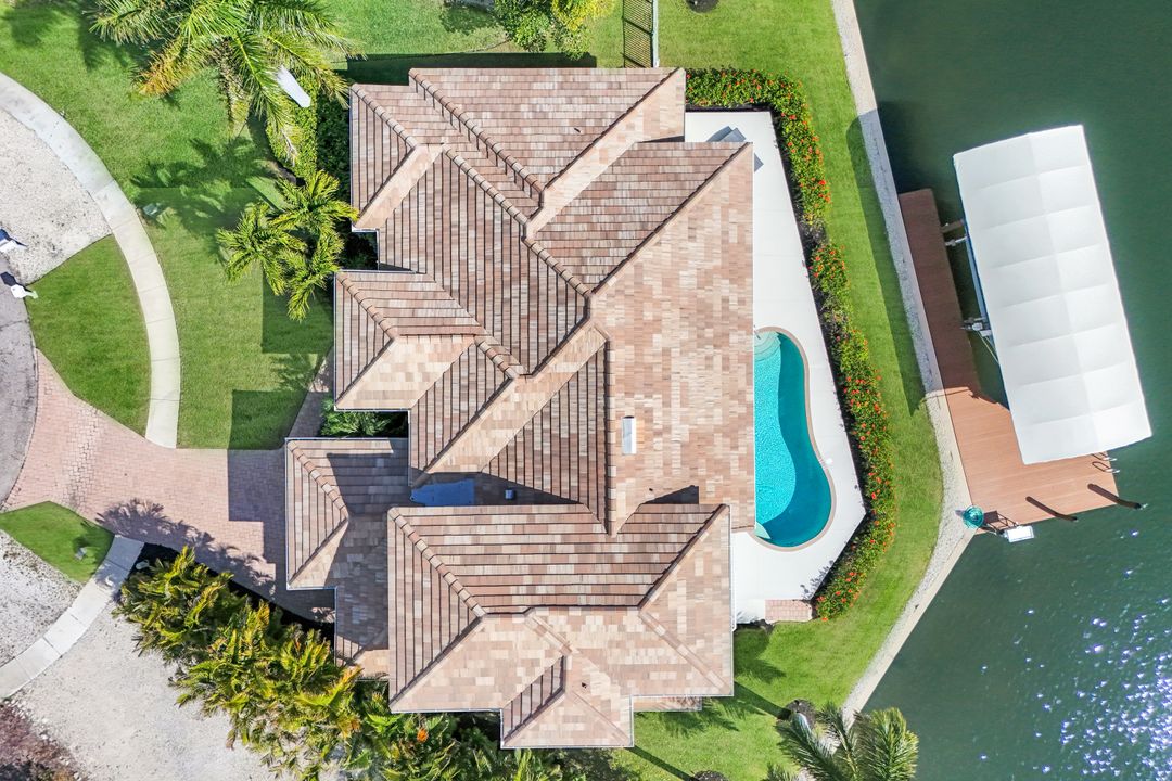 316 Waterleaf Ct, Marco Island, FL 34145