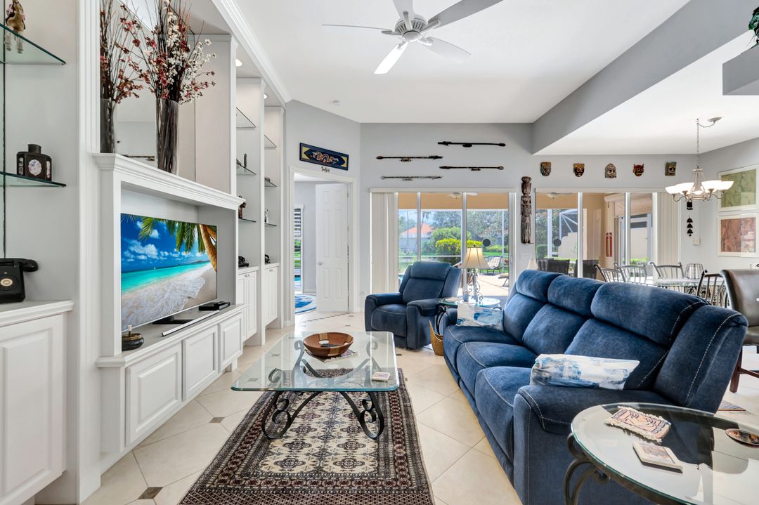 3008 Ellice Way, Naples, FL 34119