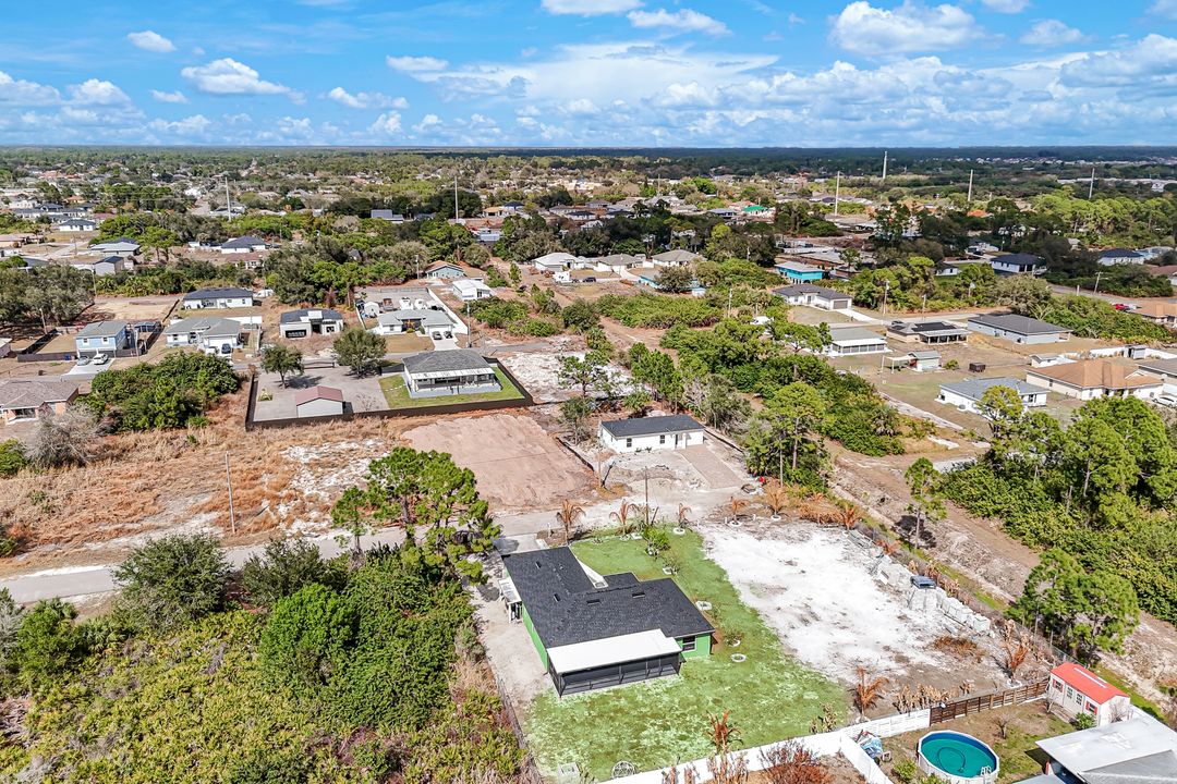 2917 4th St SW, Lehigh Acres, FL 33976