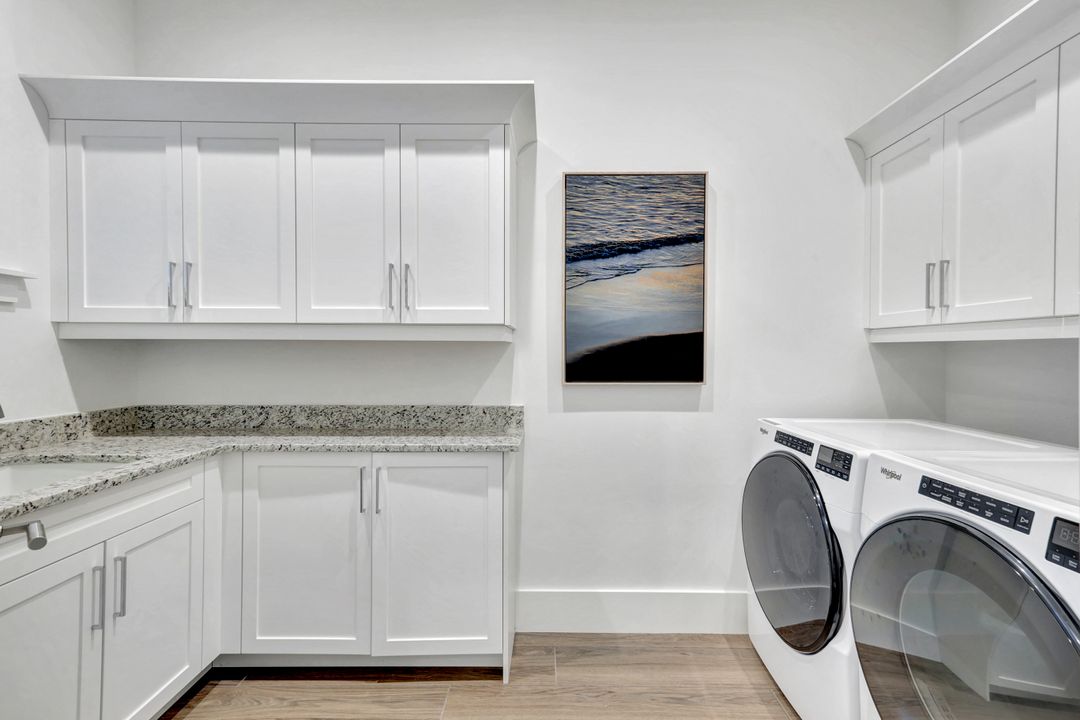 3344 Kumamoto Ln, Naples, FL 34114