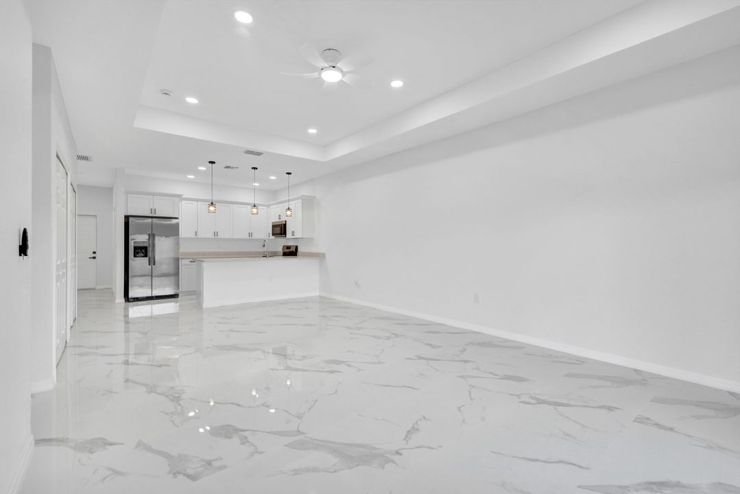 1237 Hillcrest St E, Lehigh Acres, FL 33974