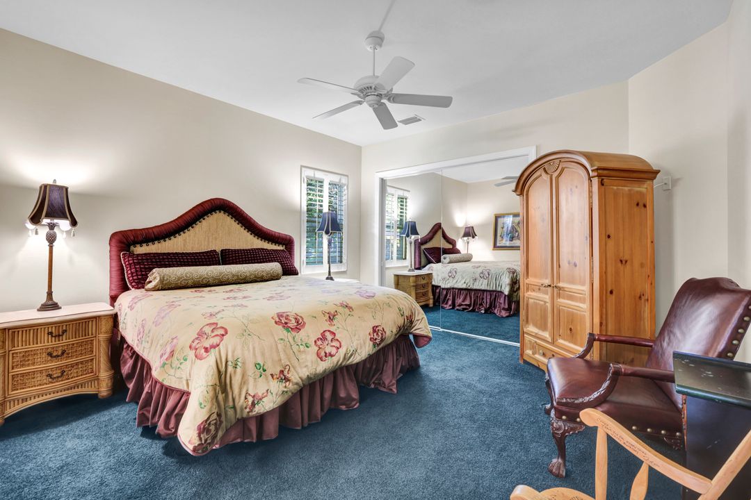 9742 Wilshire Lakes Blvd, Naples, FL 34109