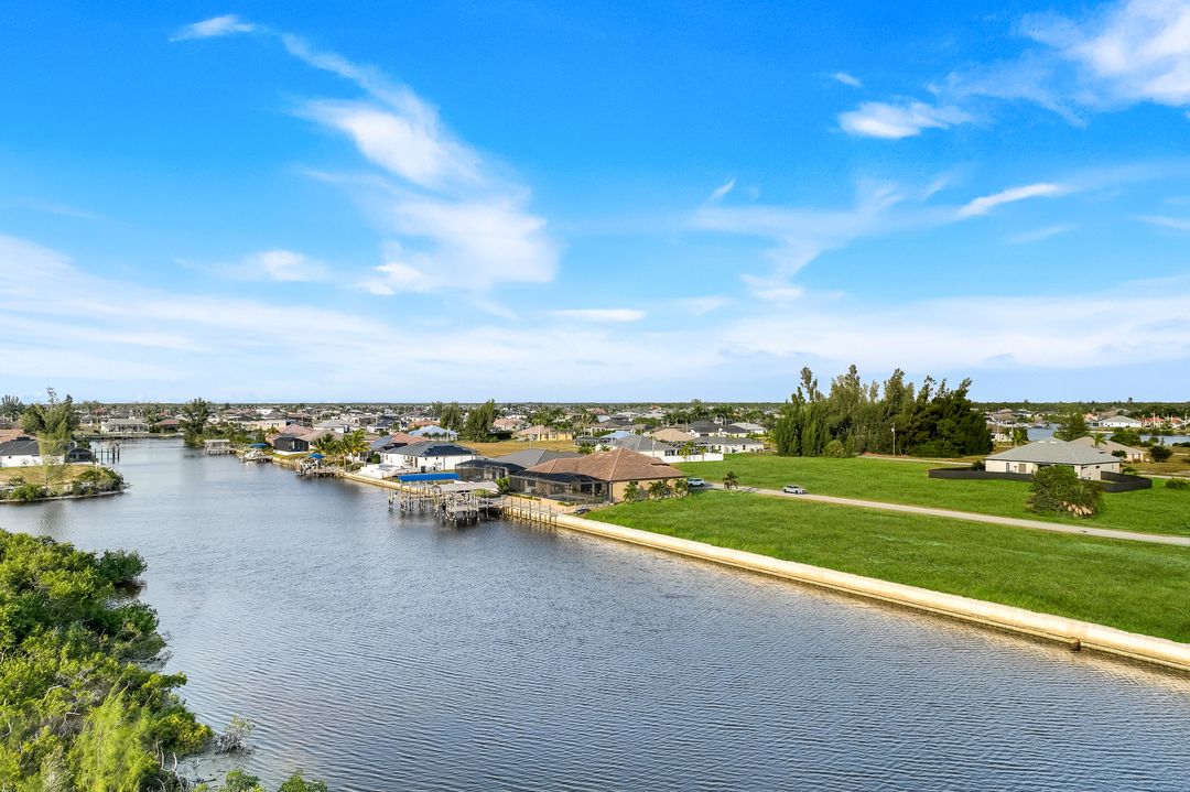 2804 NW 46th Ave, Cape Coral, FL 33993