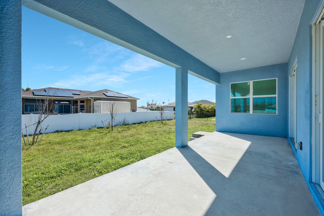 2107 NW 41st Pl, Cape Coral, FL 33993