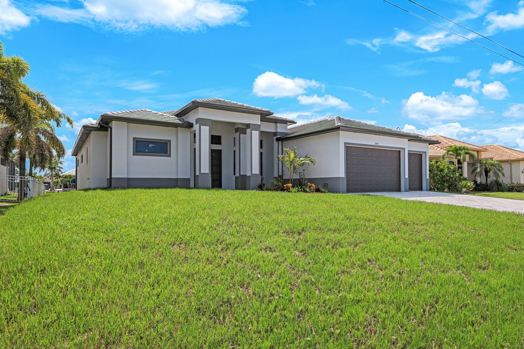 1613 NW 39th Ave, Cape Coral, FL 33993