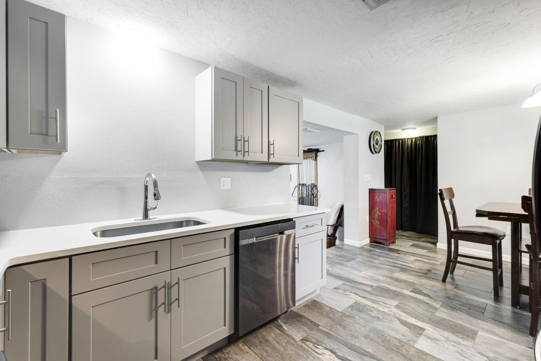 108 Powell Creek Cir, North Fort Myers, FL 33917
