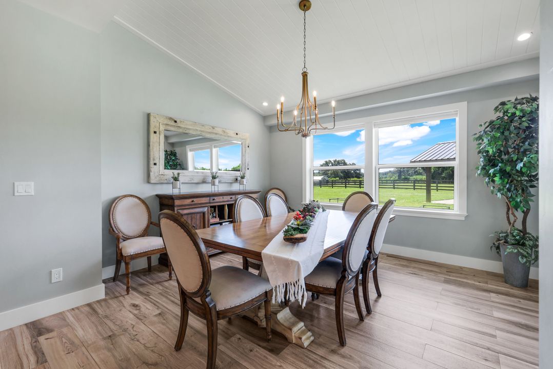 19080 Parkinson Rd, Alva, FL 33920