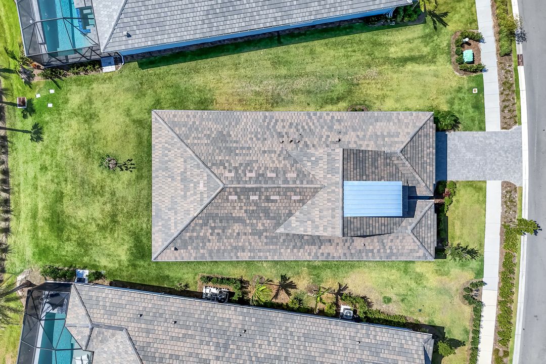 8850 Calypso Ct, Naples, FL 34112