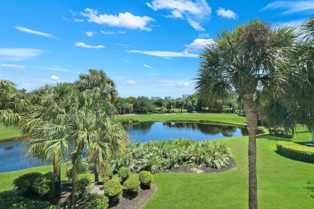 8440 Abbington Cir #D25, Naples, FL 34108