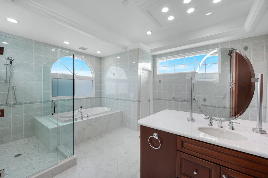 368 Germain Ave, Naples, FL 34108