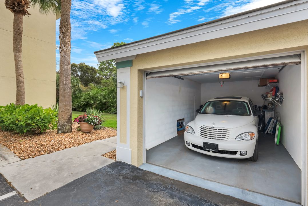 15495 Cedarwood Ln #204, Naples, FL 34110