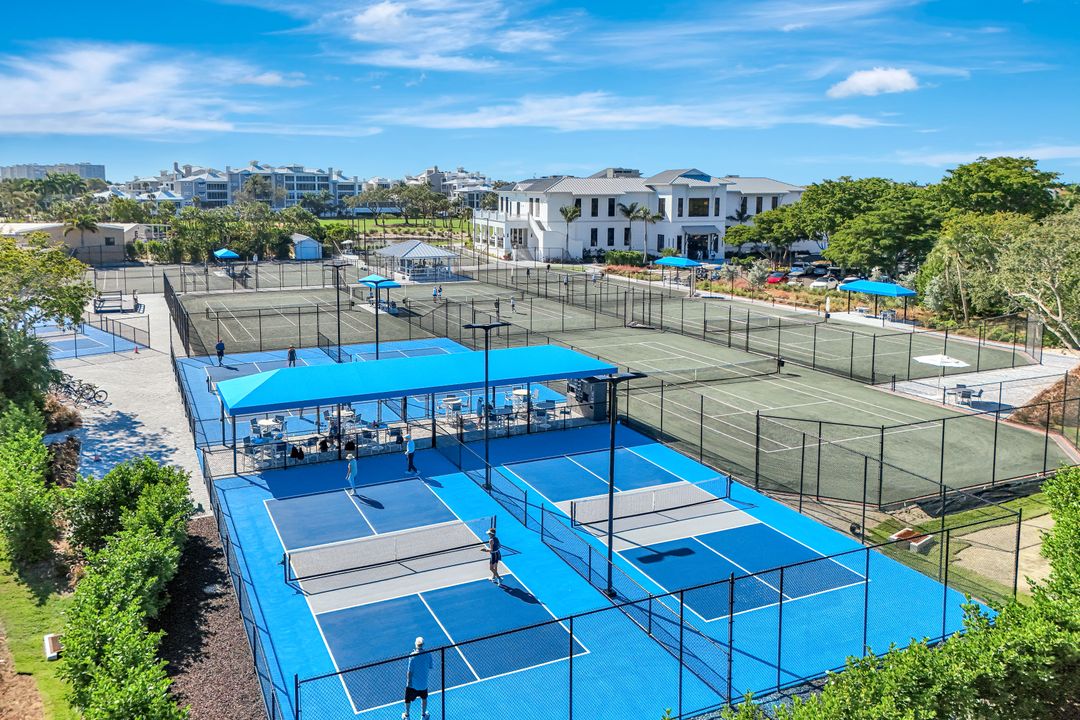 195 S Beach Dr, Marco Island, FL 34145