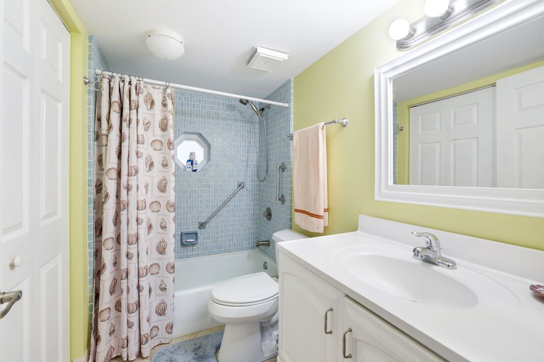 91 Glades Blvd #1, Naples, FL 34112