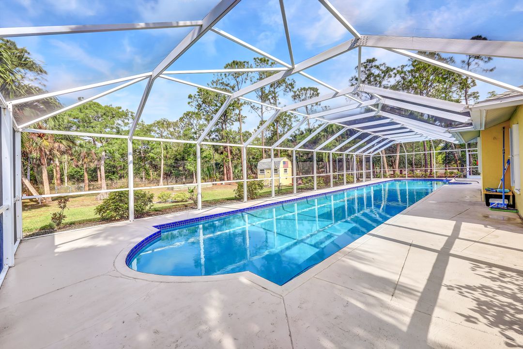 731 25th St SW, Naples, FL 34117