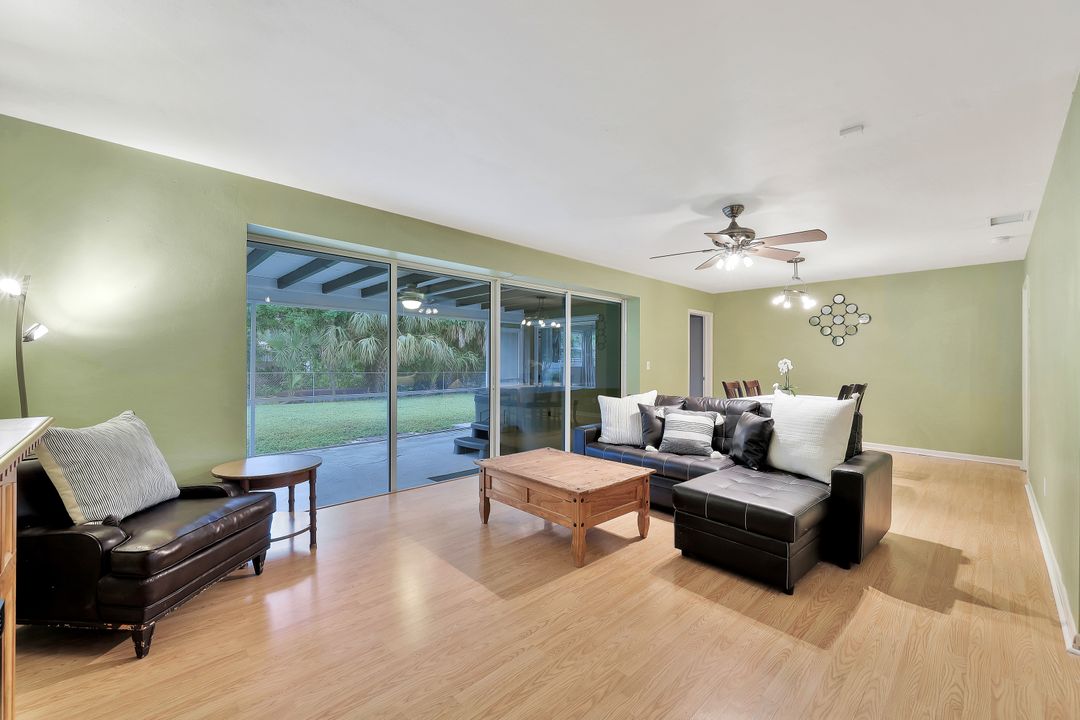 2201 41st Terrace SW, Naples, FL 34116