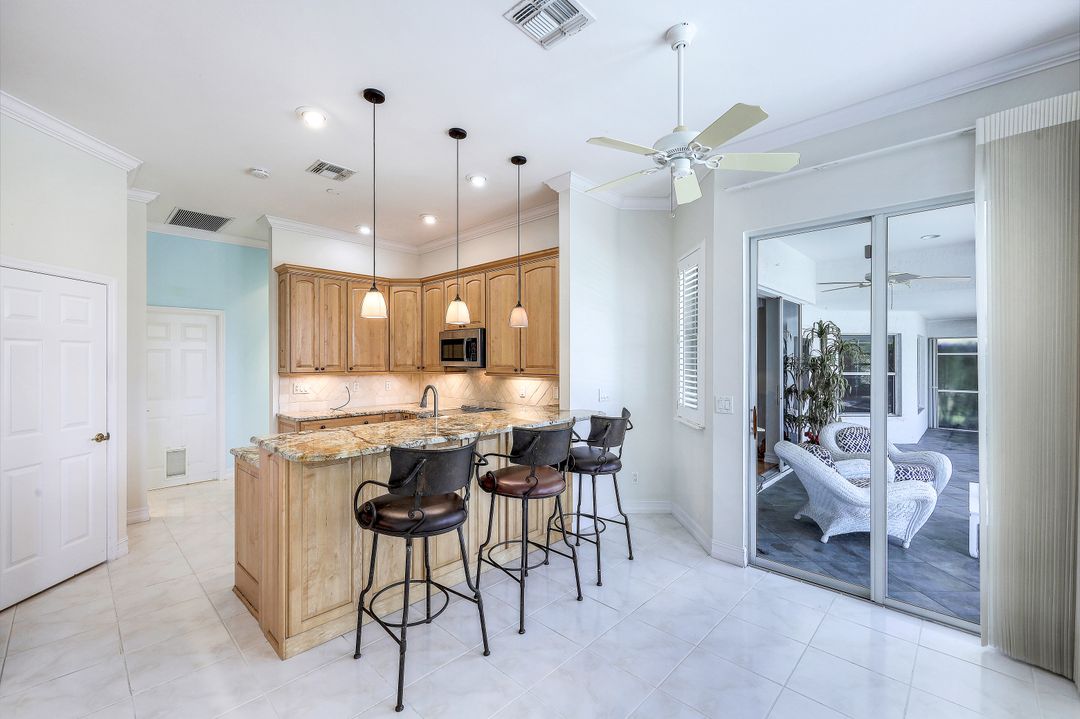 1940 Timberline Dr, Naples, FL 34109