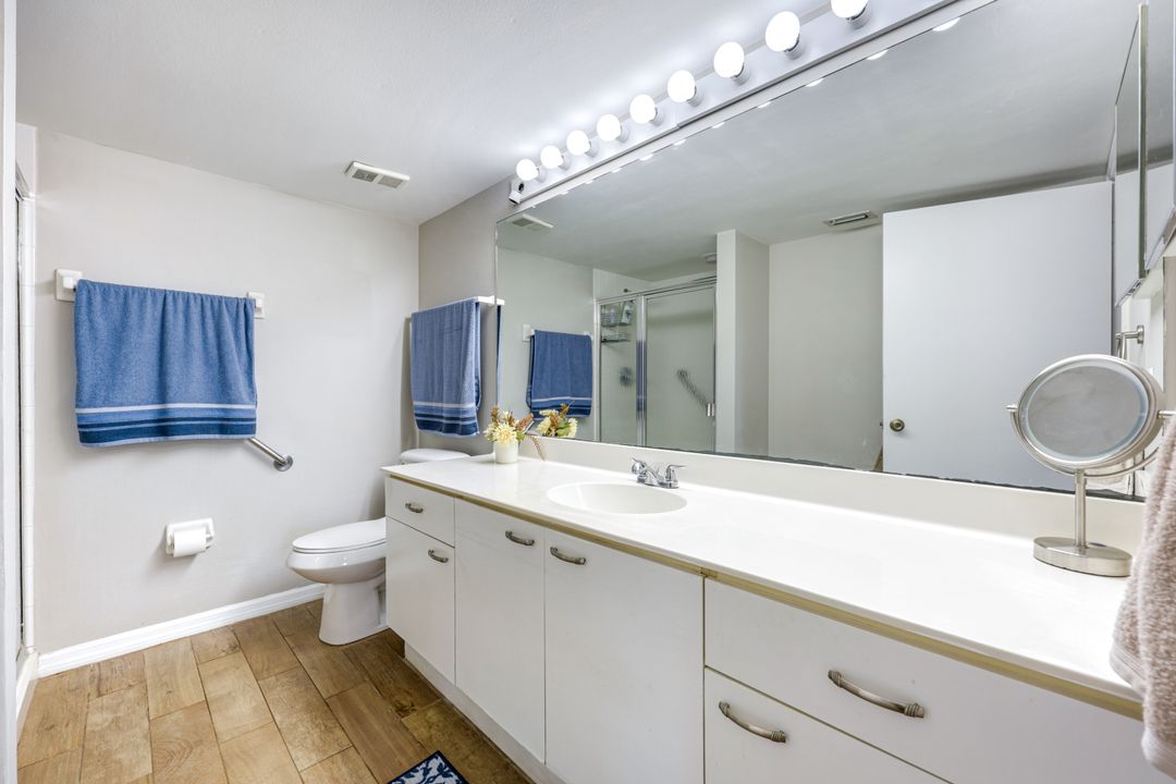 7750 Jewel Ln #103, Naples, FL 34109