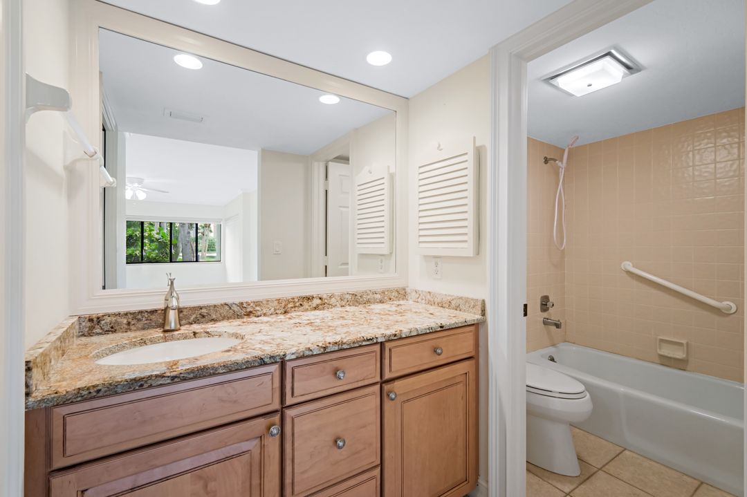 545 Lake Louise Cir #104, Naples, FL 34110