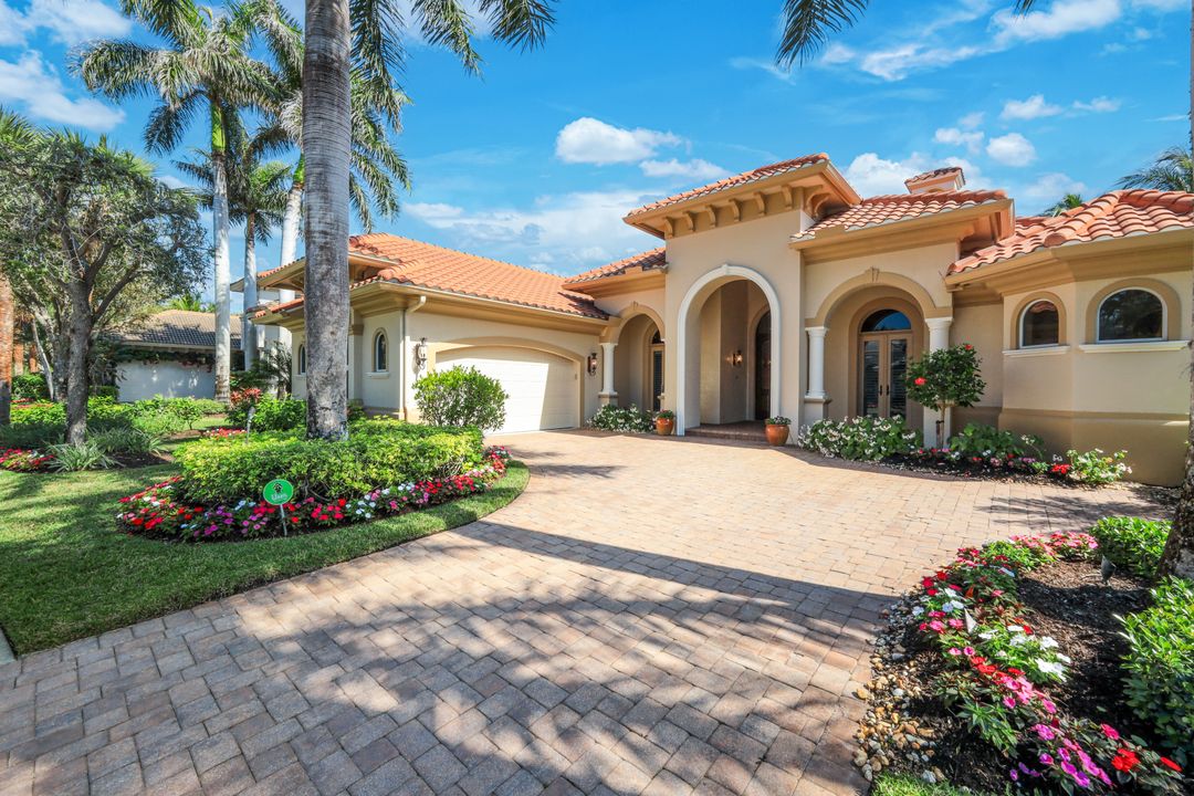 3848 Mahogany Bend Dr, Naples, FL 34114
