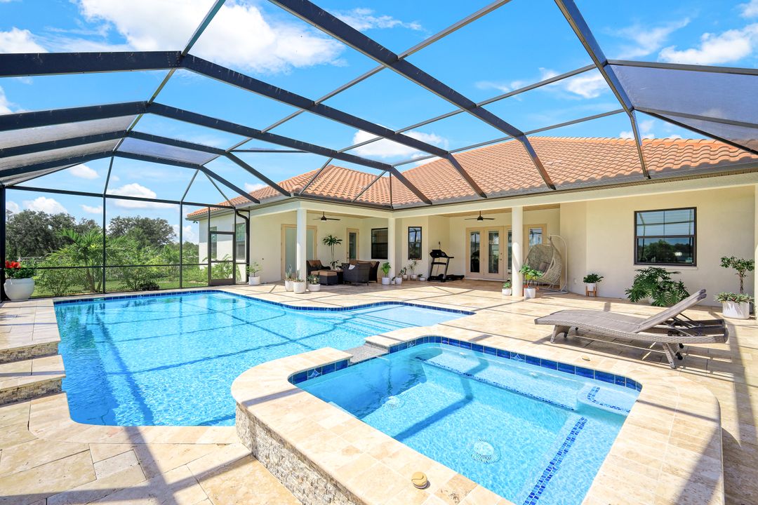 18015 Coyote Creek Ct, Parrish, FL 34219