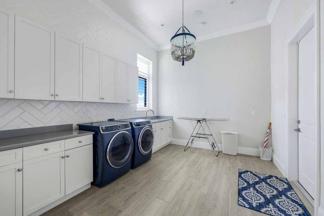 15631 Old Wedgewood Ct, Fort Myers, FL 33908