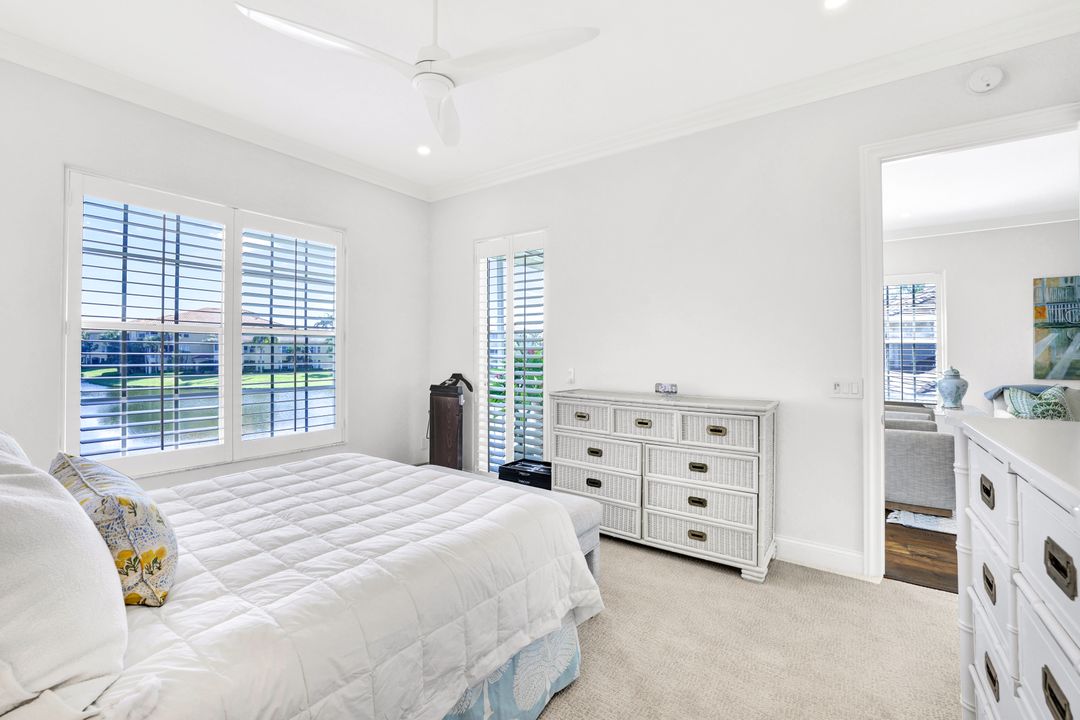 1876 Seville Blvd #1522, Naples, FL 34109