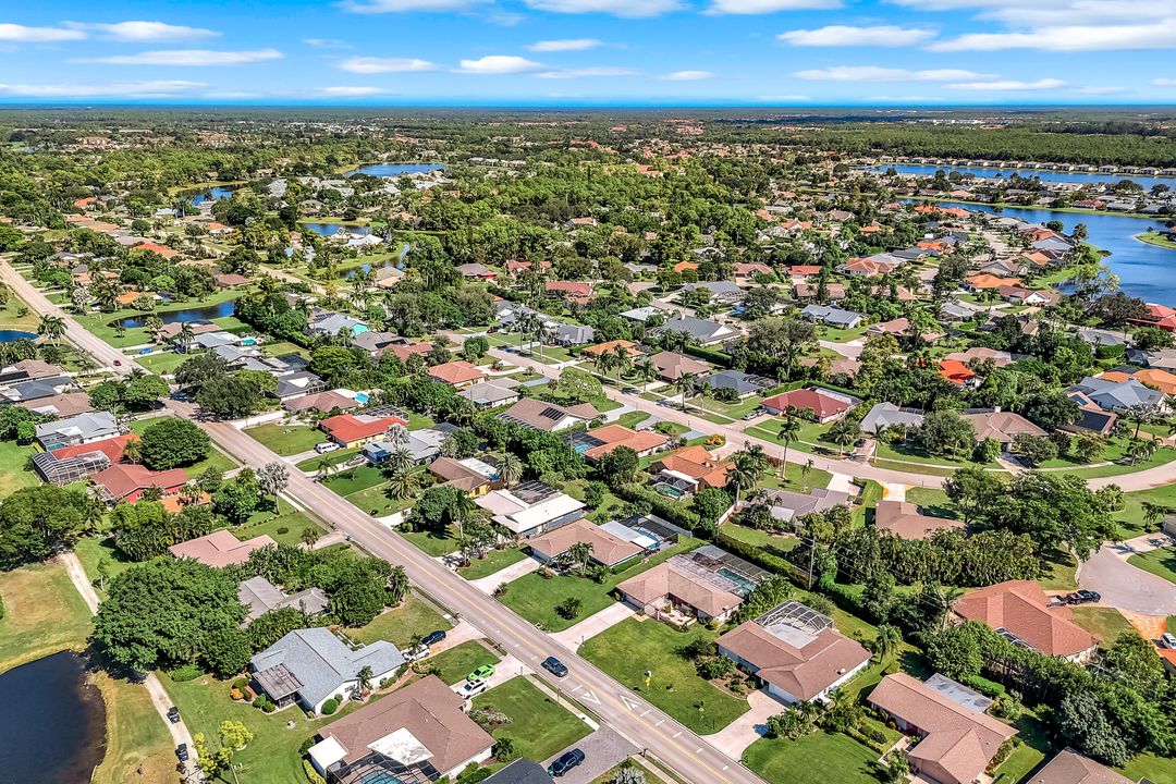 4459 Lakewood Blvd, Naples, FL 34112