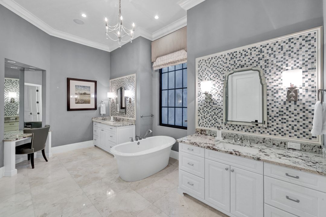 16725 Prato Way, Naples, FL 34110