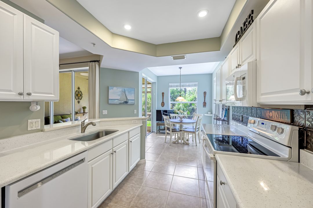 1375 Henley St #402, Naples, FL 34105
