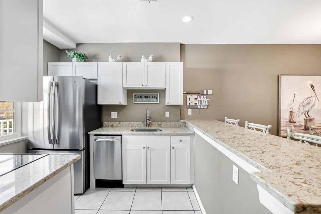 160 Palm St #208, Marco Island, FL 34145