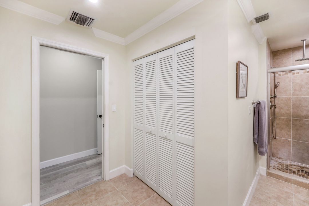 240 Palm River Blvd #202, Naples, FL 34110