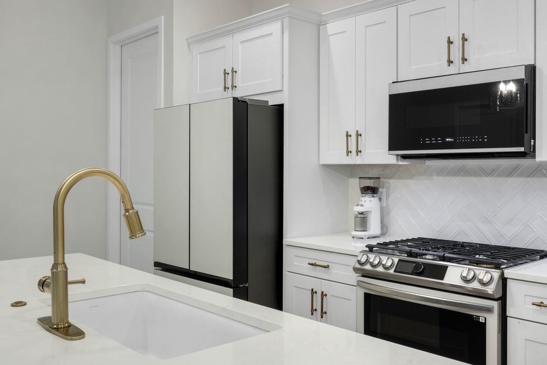 14788 Kingfisher Lp, Naples, FL 34120