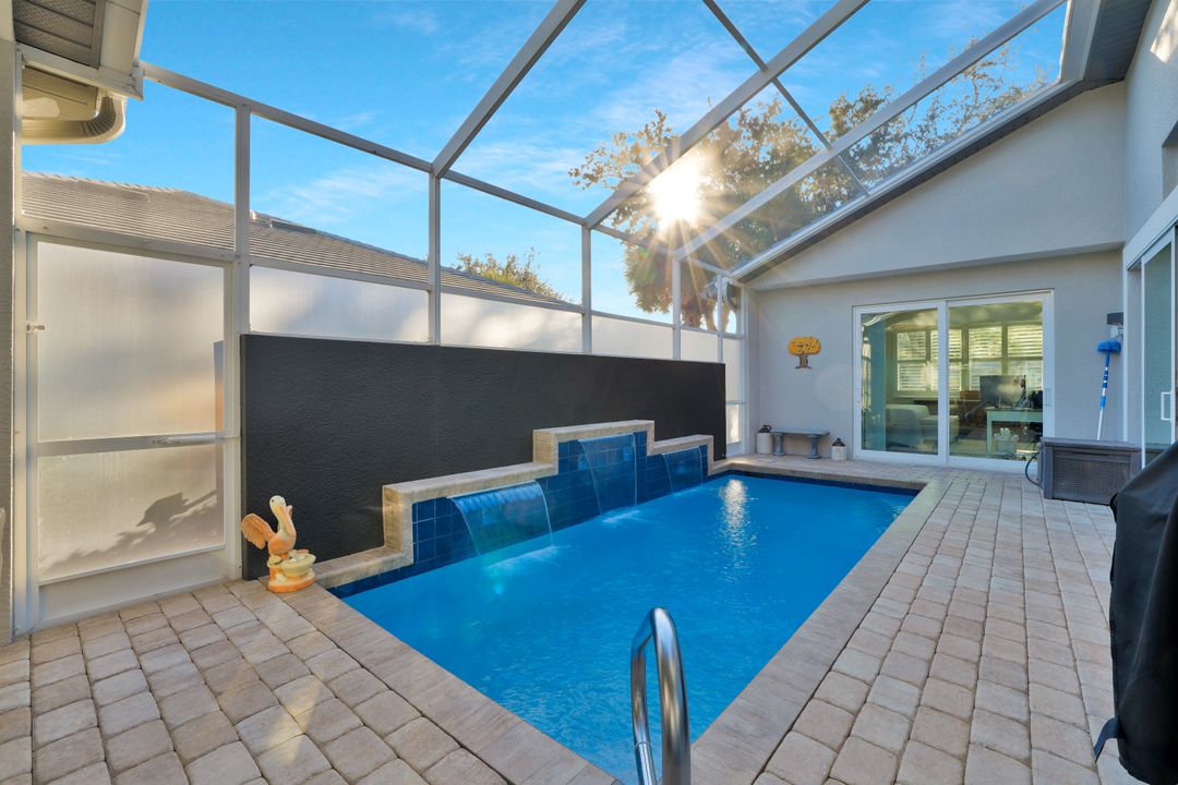 1619 Cayman Ct, Naples, FL 34119