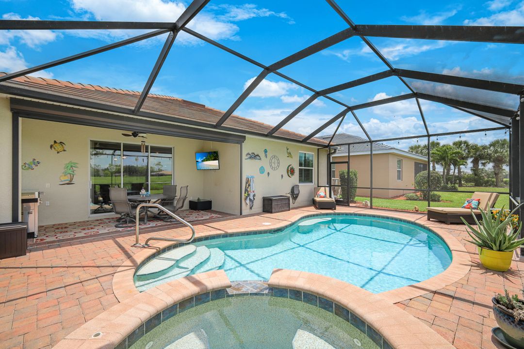 3147 Walnut Grove Ln, Alva, FL 33920