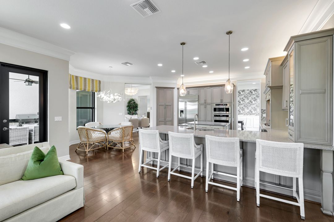 4056 Nova Ln, Naples, FL 34119