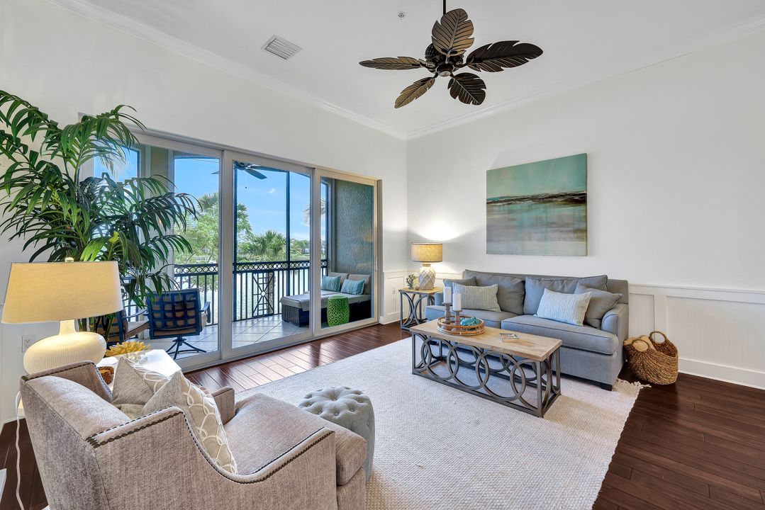 9235 Tesoro Ln #4-202, Naples, FL 34114