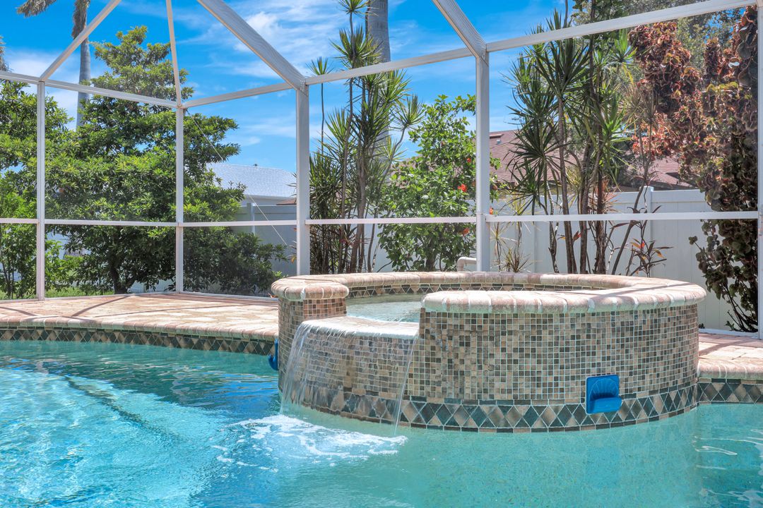 4327 SW 19th Ave, Cape Coral, FL 33914