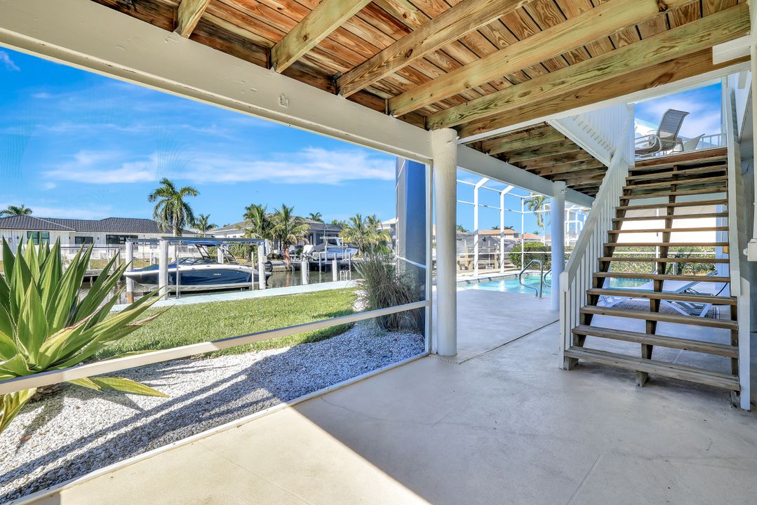 390 Waterleaf Ct, Marco Island, FL 34145