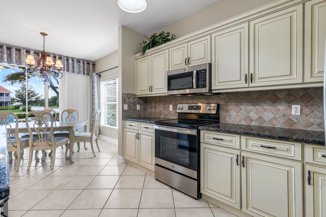 5650 Northboro Dr #102, Naples, FL 34110
