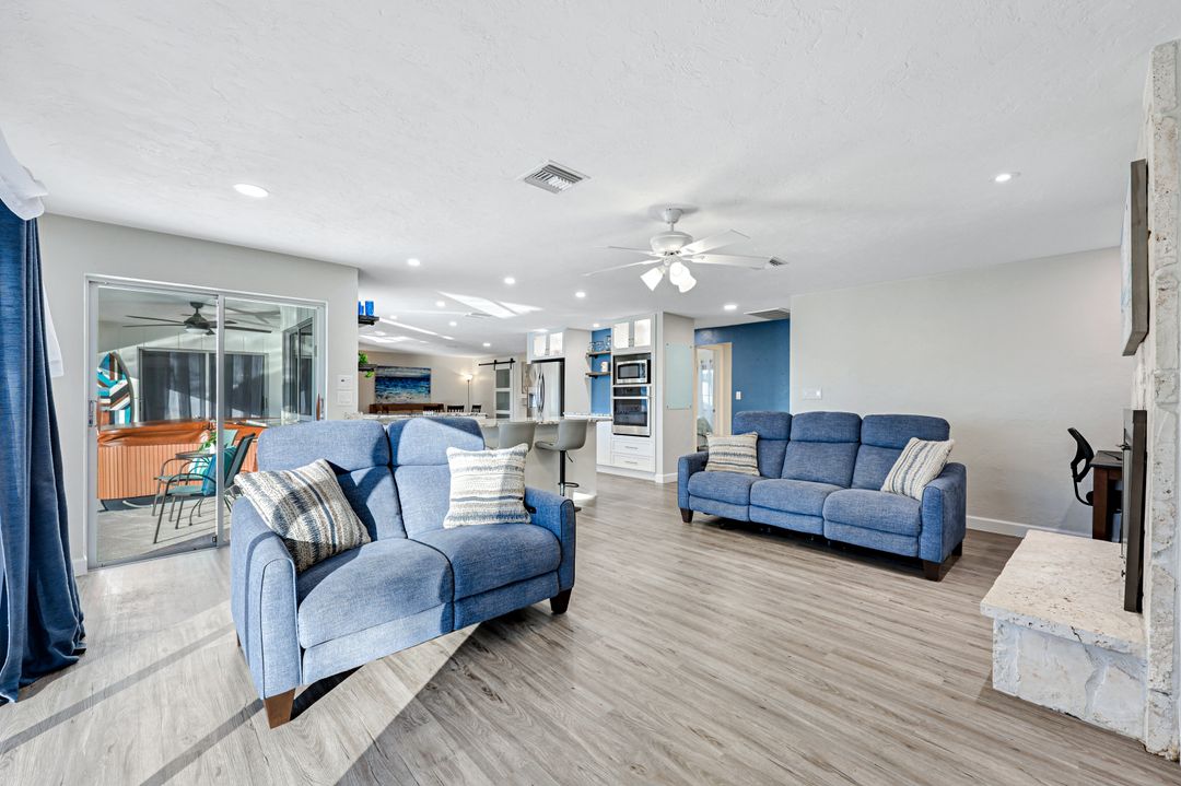 1326 SE 21st Ave, Cape Coral, FL 33990