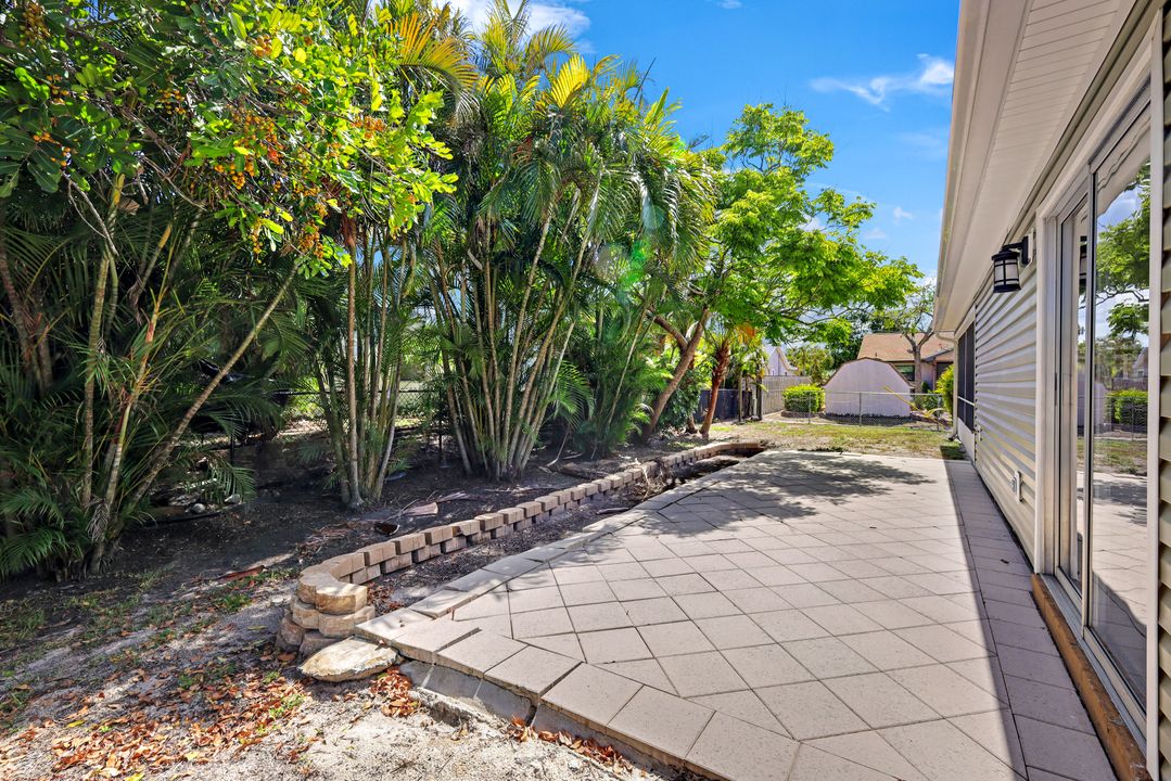 8440 Pennsylvania Blvd, Fort Myers, FL 33967