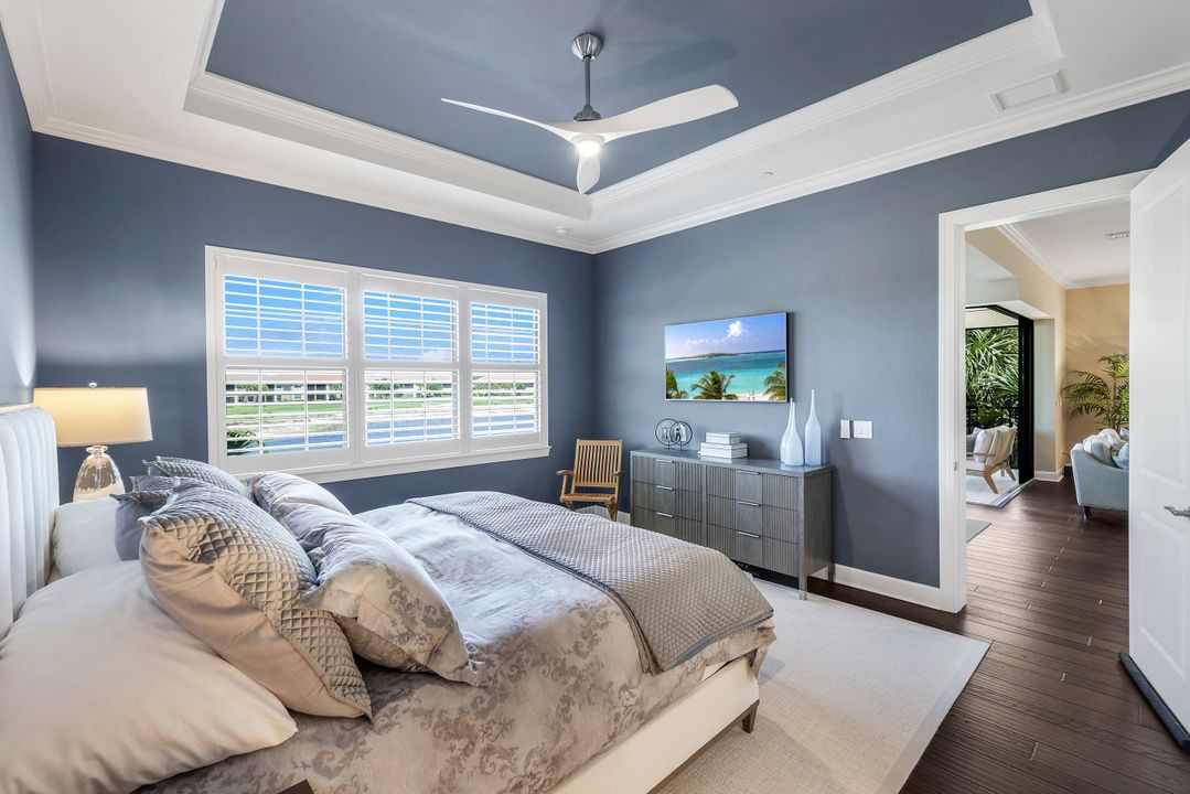 9684 Montelanico Loop #204, Naples, FL 34119