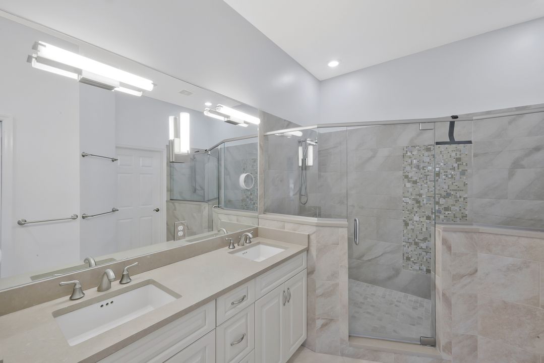 5095 Yacht Harbor Dr #203, Naples, FL 34112